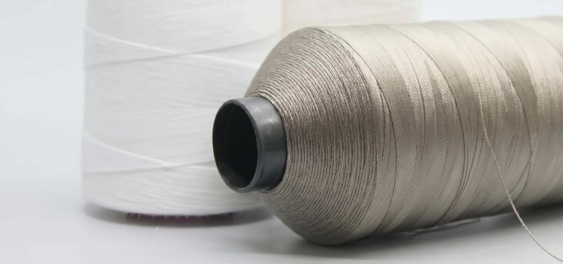 Polyester Filament Tikiş İpləri Fabriki Polyester Filament Tikiş İpləri Fabriki
